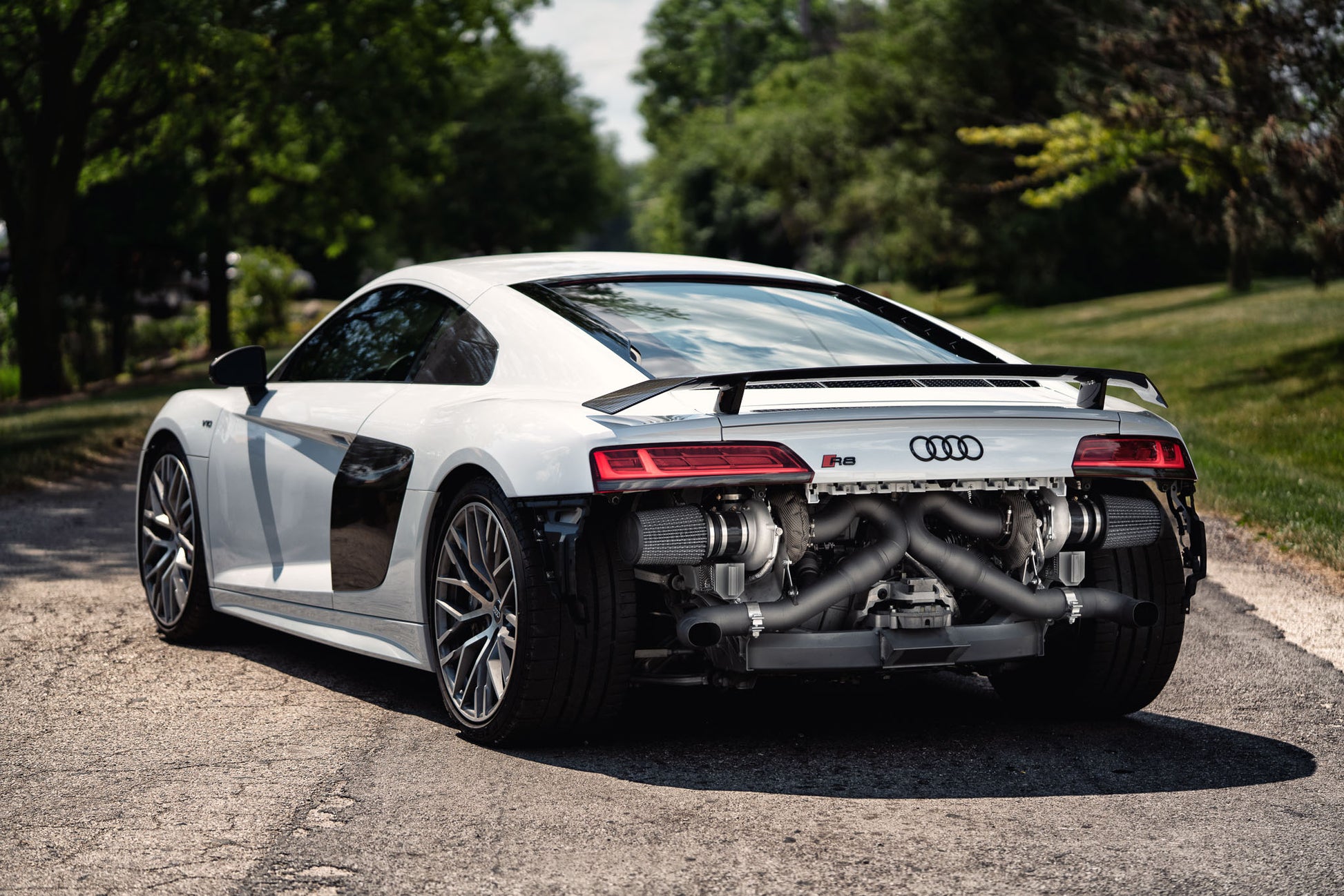 CS Motoring - AMS PERFORMANCE AUDI R8 ALPHA TWIN TURBO KIT for roll and drag racing aftermarket turbocharged v10 cars