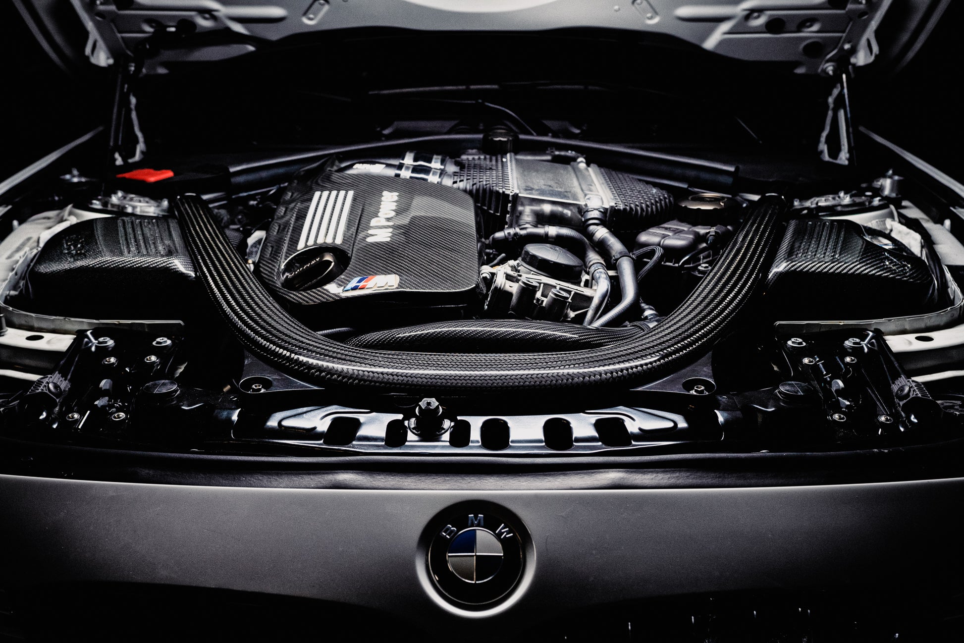 CS Motoring - AMS PERFORMANCE BMW M3/M4 S55 CARBON INTAKE F80/F82/F83 cold air turbocharged and booster aftermarket BMW