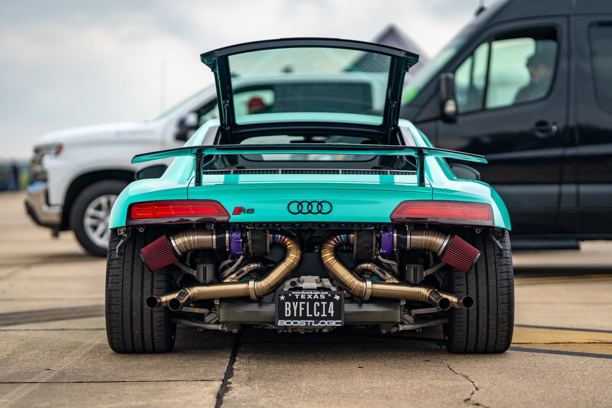 CS Motoring - Boost Logic Audi R8 Twin Turbo Kit for aftermarket boosted turbo spool v10 racing supercar